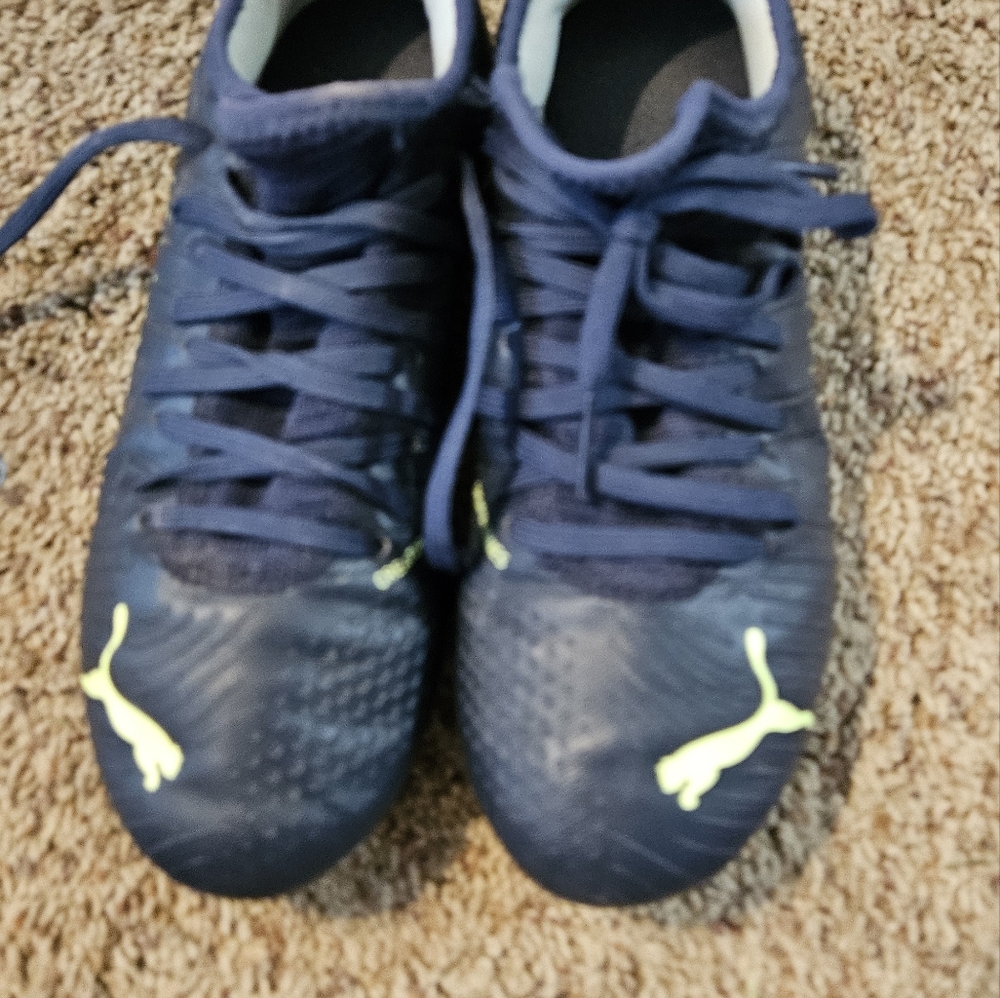 3y Puma soccer cleats
